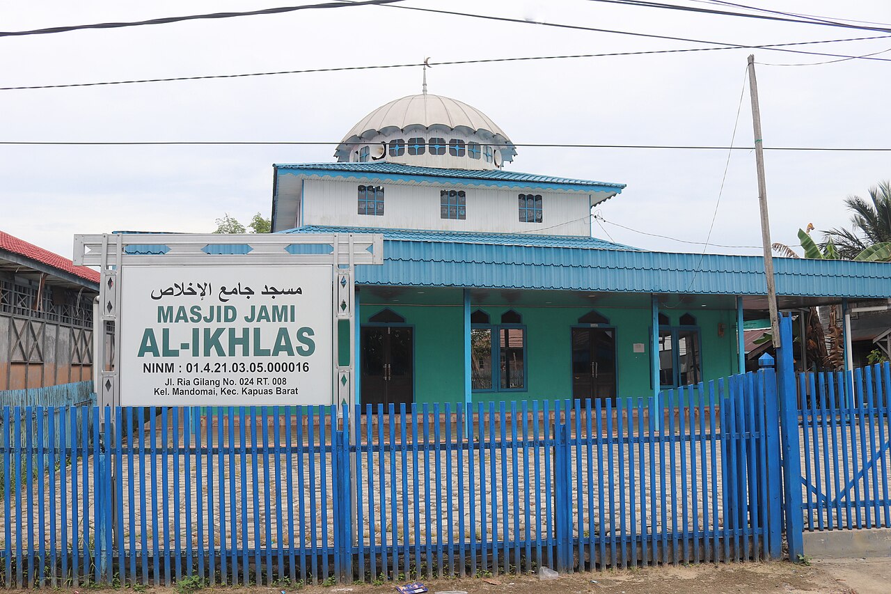 Cilacap Heritage: Masjid Jami' Al-Ikhlas Menjaga Tradisi di Tengah Perubahan